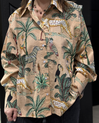 Chemise Jungle Beige - Imprimé exotique : palmier - zèbre - félin - oiseaux. Imprimé en coton