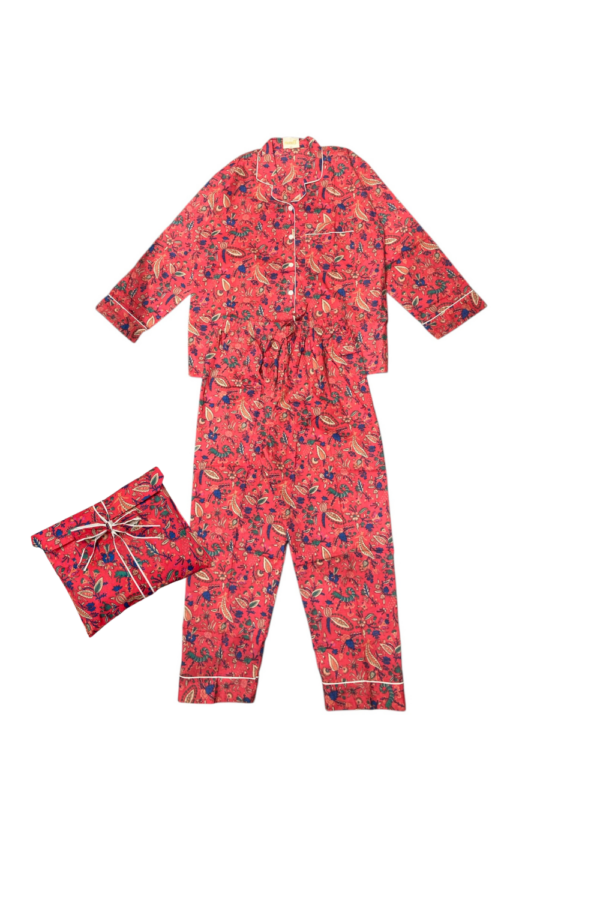 Ensemble Pyjama Rêverie rose aux motifs fleurit