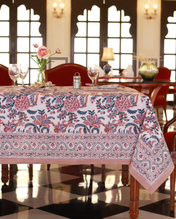Nappe Kamini, modèle fleurit rose, blanc et bleu. Taille 150 x 230 | 180 x 280 | 180 x 340