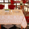 Nappe Sonali, modèle florale beige/marron. Plusieurs tailles : 180 x 280 - 180 x 340 - 180 x 450