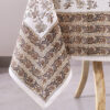 Nappe Manjari, modèles florales marron et blanc. Taille : 180 x 340