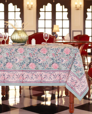 Nappe Diya imprimé fleurit rose et bleu. Taille 150 x 230