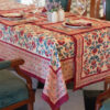Nappe Shanti, modèle florale rose et blanc. Taille 150 x 230