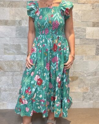Robe Longue Mira - aux manches courtes smockée. Couleur émeraude