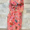 Robe Longue Portefeuille Amara - aux manches longues. Couleur Rose Corail