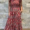 Robe Longue Mira - aux manches courtes smockée. Couleur rouge