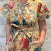 Robe Longue Kavya - aux manches courtes. Style chemise. Couleur Beige 3