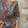 Robe Longue Portefeuille Amara - aux manches longues. Couleur Bleu Tournesol 2