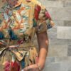 Robe Longue Kavya - aux manches courtes. Style chemise. Couleur Beige 4