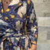Robe Longue Portefeuille Amara - aux manches longues. Couleur Bleu Nuit 3