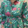 Robe Longue Padma - aux manches longues smockée. Couleur Verte 4
