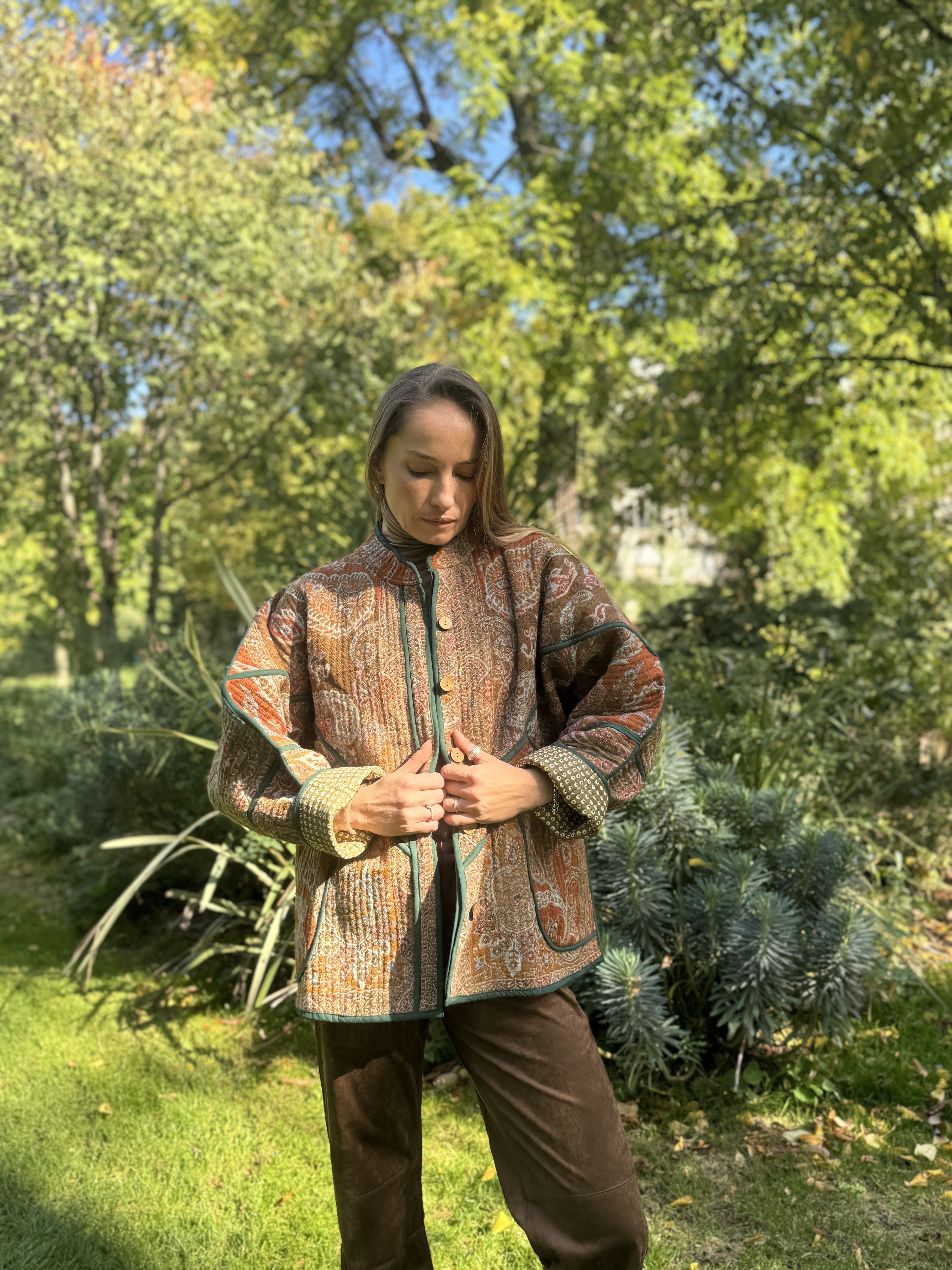 Veste en Laine réversible aux couleurs orange - vert foncé