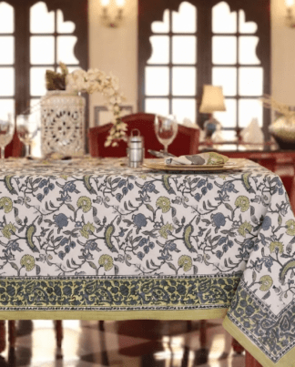 Nappe Indu, une nappe blanche avec des imprimés floraux de couleurs bleus et kakis.