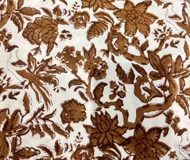 Nappe Brown, une nappe ronde de 150 cm.