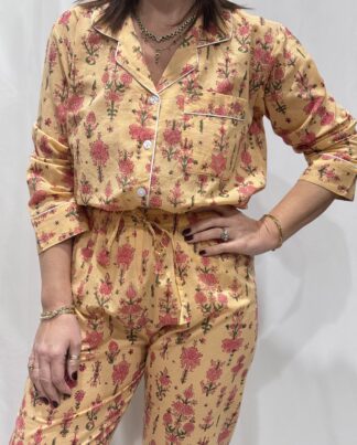 Pyjama Anima - Chemise et pantalon en coton 100 %, avec pochette assortie, style premium, fabriqué en Inde.