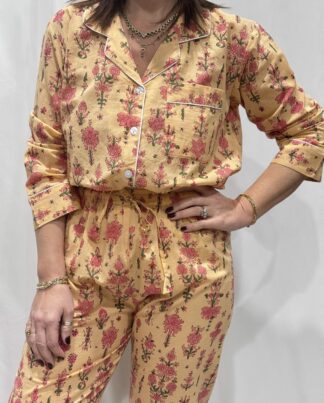 Pyjama Anima - Chemise et pantalon en coton 100 %, avec pochette assortie, style premium, fabriqué en Inde.