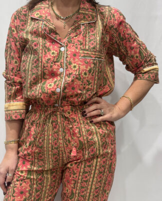 Pyjama Amber - Chemise et pantalon en 100 % coton, avec pochette assortie, style premium, fabriqué en Inde.