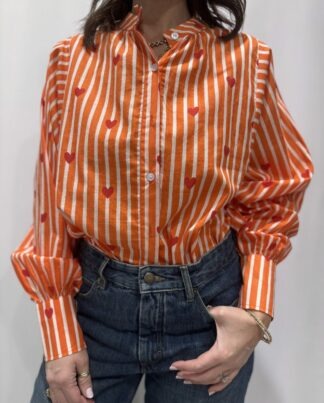 Blouse Pyaar Orange, Taille Unique. Une blouse rayé jaune imprimés avec des coeurs.